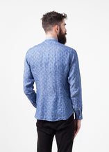 Load image into Gallery viewer, Linen Button Up in Blue Diamond