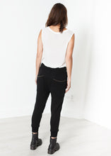 Load image into Gallery viewer, Highsoft Cropped Sweat in Black