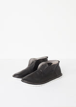 Load image into Gallery viewer, Laceless Sneaker